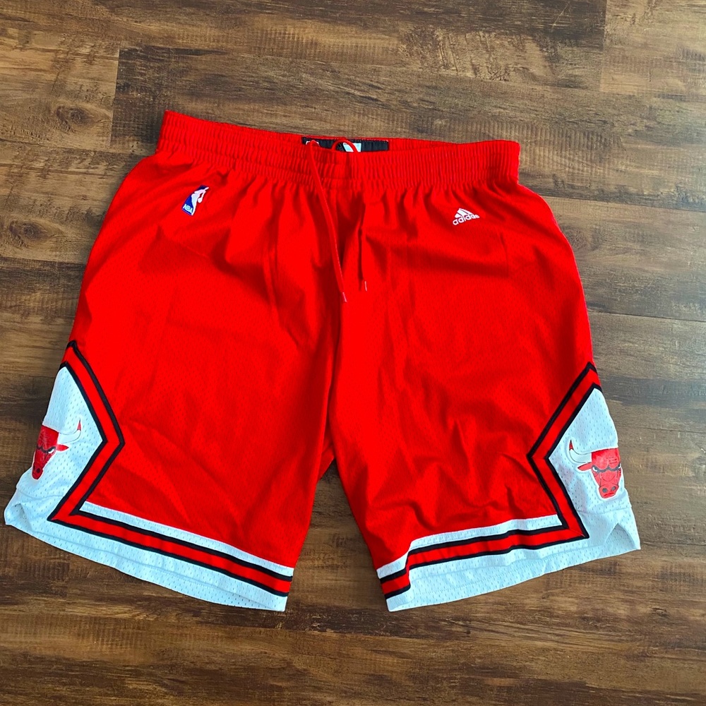 Adidas Authentic Chicago Bulls shorts- size XXL